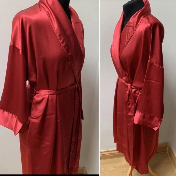 Vintage 90s St Michael red satin dressing gown size 12-14 - Picture 3 of 10